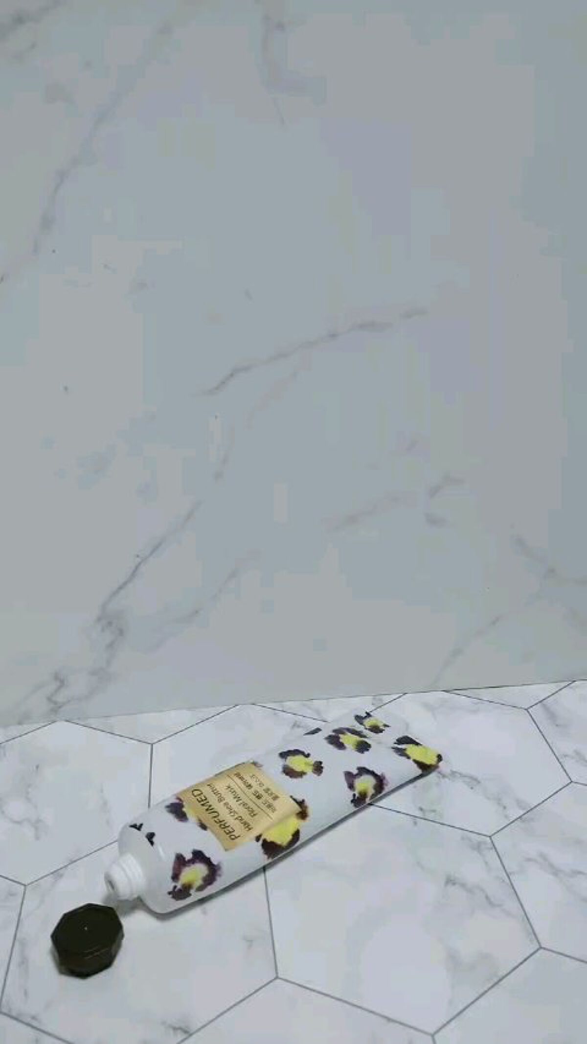 パヒュームド ハンドシアバター /the SAEM/ハンドクリームを使ったクチコミ（1枚目）