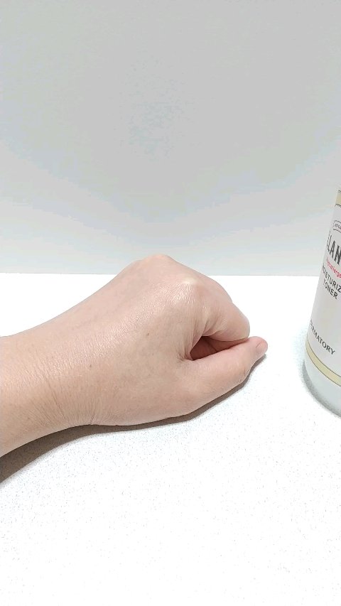ハイポアレルギー モイスチャライジングトナー/Dermatory/化粧水を使ったクチコミ（2枚目）