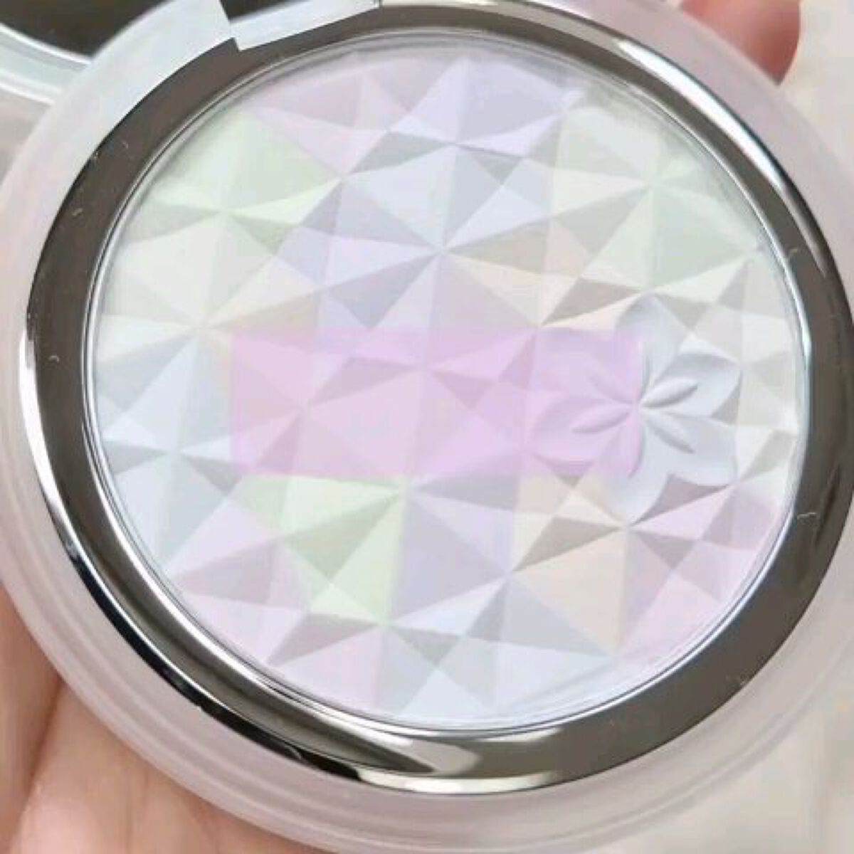 ＡＱ　オーラ リフレクター/DECORTÉ/プレストパウダーを使ったクチコミ（3枚目）