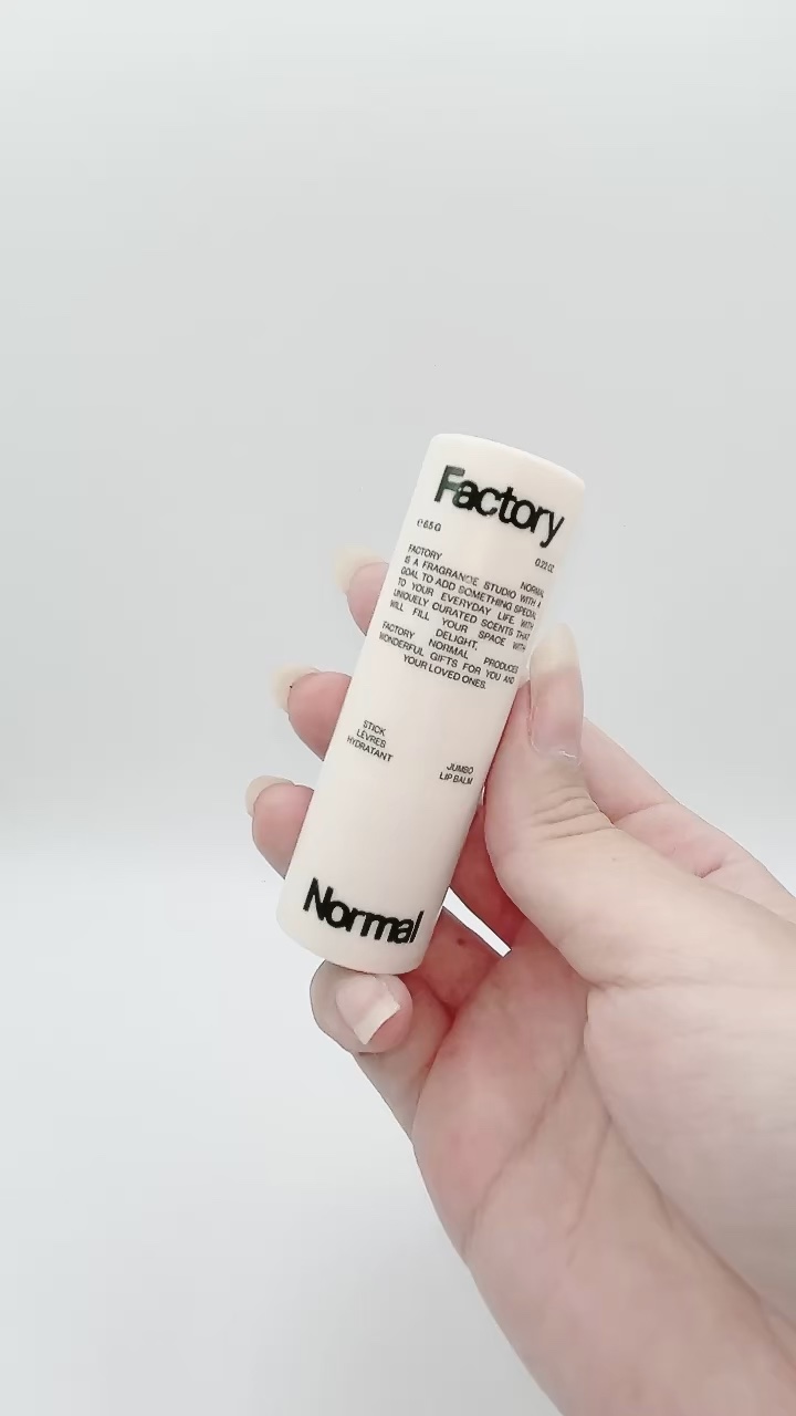 Vegan Jumbo Daily Lip Balm/Factory Normal/リップケアの動画クチコミ1つ目