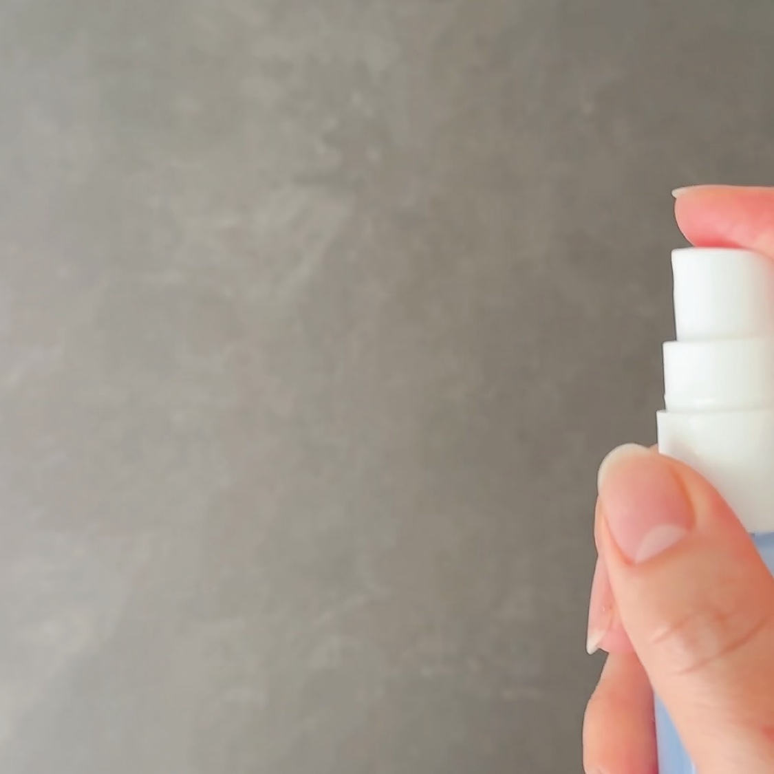 クールシャワーミスト/b idol/ミスト状化粧水の動画クチコミ4つ目