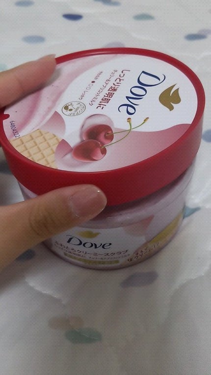ダヴ ふわとろ クリーミースクラブ チェリー&アプリコットミルク/ダヴ/ボディスクラブの人気ショート動画