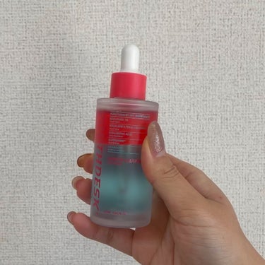 今話題のバクチオール配合❤️💙

YOUTH DESK
YOUTH CHARGER DUAL SERUM 
のご紹介です💁🏻‍♀️

まず見た目に結構インパクトあり！笑

3:7でアクティブ成分(油層)