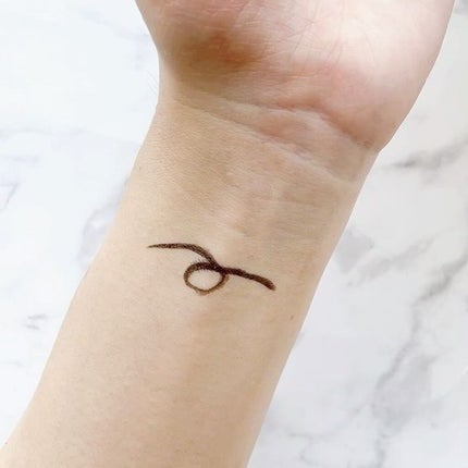 スキルレスライナー/LUMIURGLAS/リキッドアイライナーを使ったクチコミ(6枚目)