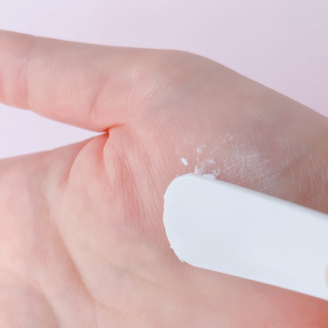 キューティクルバター/カルジェル/ネイルオイル・トリートメントの動画クチコミ2つ目