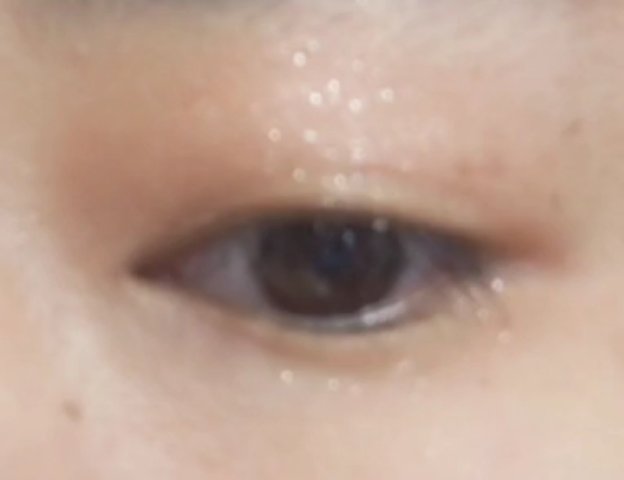 シングルシャイニーアイシャドウ 01　ムーンジェム/CEZANNE/アイシャドウを使ったクチコミ（3枚目）