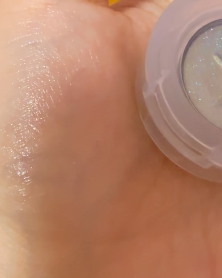 ルックアット マイアイズ  ジェムストーン/ETUDE/単色アイシャドウを使ったクチコミ（3枚目）