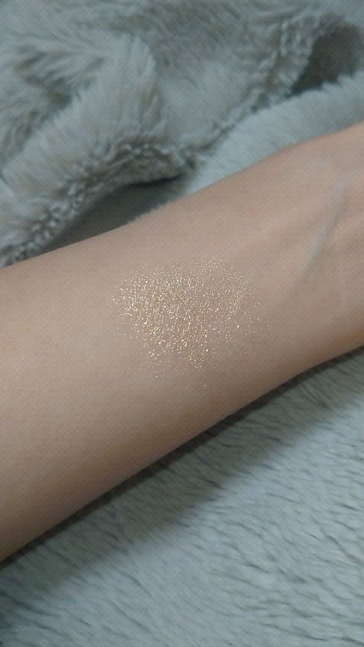 グリッタープリズム シャドウ/MISSHA/グリッターの動画クチコミ3つ目