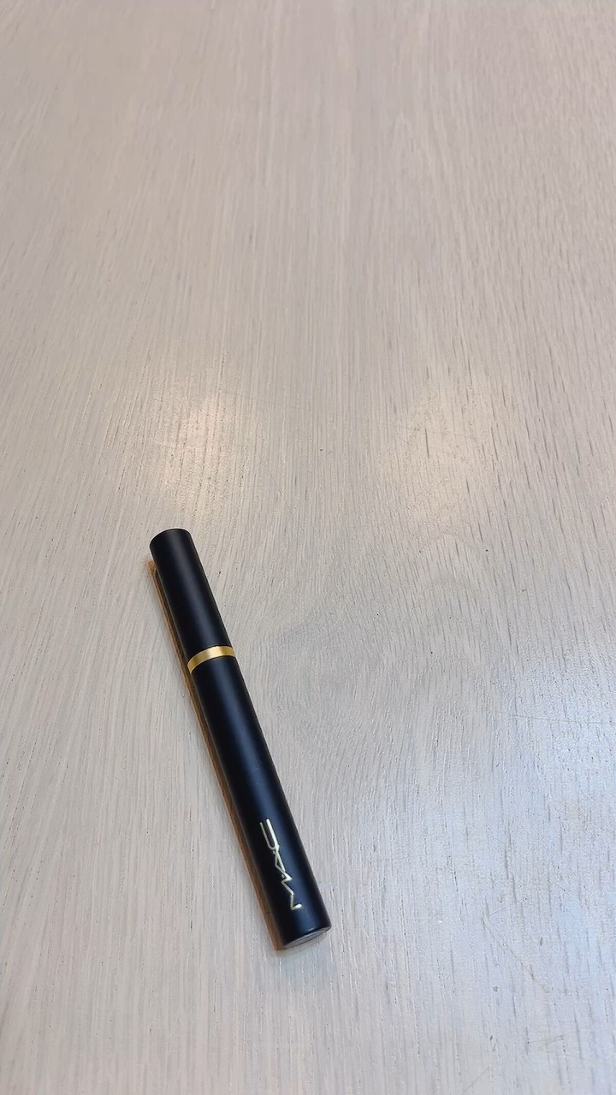 パウダー キス ベルベット ブラー スリム リップスティック/M・A・C/口紅の動画クチコミ1つ目