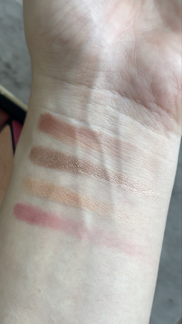 ダイメンションズ マルチエフェクト アイシャドウ/PRADA BEAUTY/アイシャドウパレットの動画クチコミ5つ目