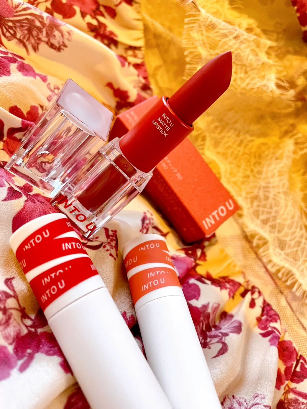 フェザーマットリップスティック/INTO U/口紅の動画クチコミ4つ目