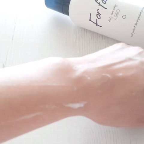 フォーファム　全身保湿ケアホイップ　ディープモイスト/For fam/ボディクリームを使ったクチコミ（2枚目）