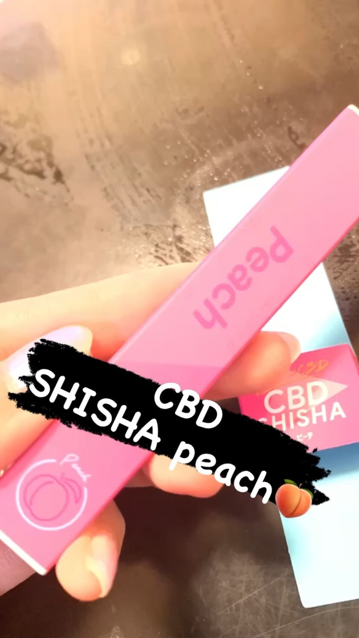 話題成分「CBD」を配合した「CBD SHISHA」
持ち運べるモバイルシーシャ🚬✨️✨️

６種類のフレーバーがある中で私はピーチ🍑を選んだよ✨️
とっても吸いやすくて、オススメ💕
他にも種類があるから気分やシーンに合わせて気軽に