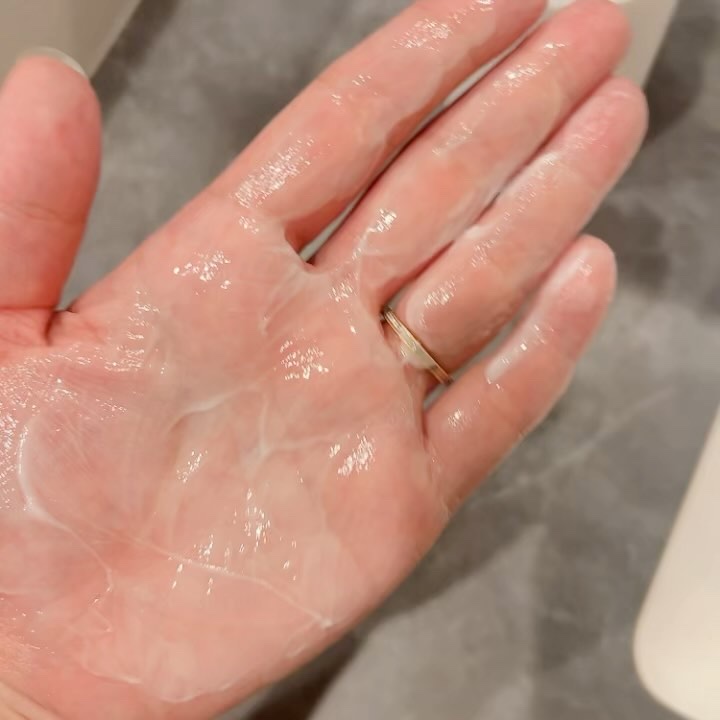 モイスチャーバーストボディクリーム/SAM'U/ボディクリームの動画クチコミ2つ目