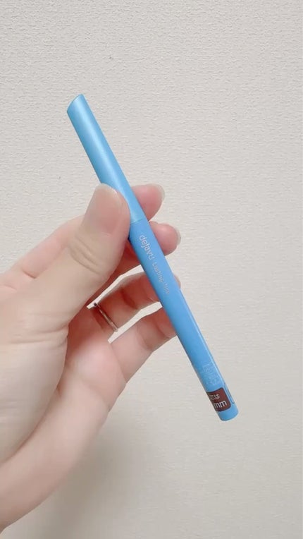 「密着アイライナー」極細クリームペンシル/デジャヴュ/ペンシルアイライナーの人気ショート動画