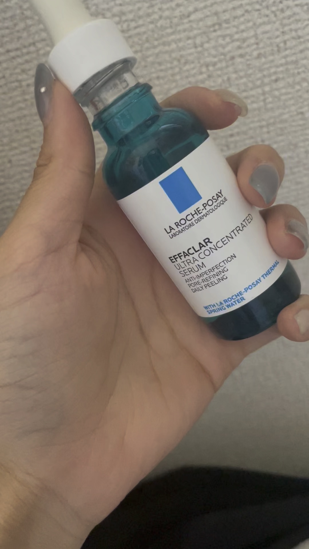 エファクラ ピールケア セラム/ラ ロッシュ ポゼ/美容液の人気ショート動画