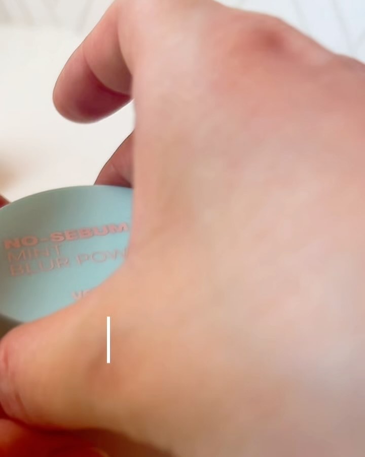 ノーセバムミントブラーパウダー /Vertty/ルースパウダーを使ったクチコミ（3枚目）