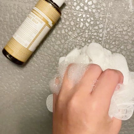 マジックソープ サンダルウッド&ジャスミン/ドクターブロナー/ボディソープを使ったクチコミ(2枚目)