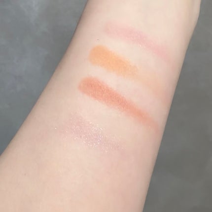 モイスチャー グレイズ リップスティック/SUQQU/口紅の動画クチコミ4つ目