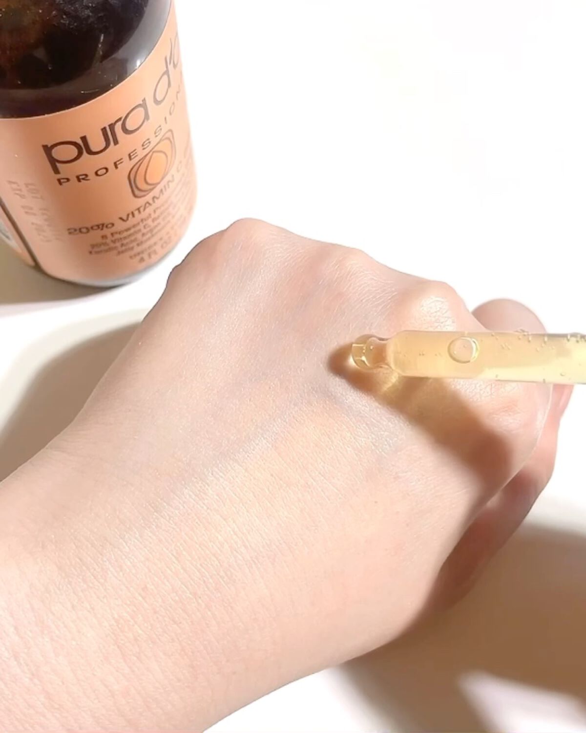 20% vitamin C serum/PURA D'OR/美容液の動画クチコミ3つ目