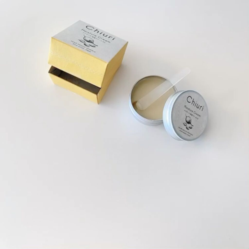 チウリ モイスチャークリーム/ナイアード/ハンドクリームの動画クチコミ1つ目