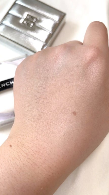 プリズム・リーブル/GIVENCHY/ルースパウダーの人気ショート動画