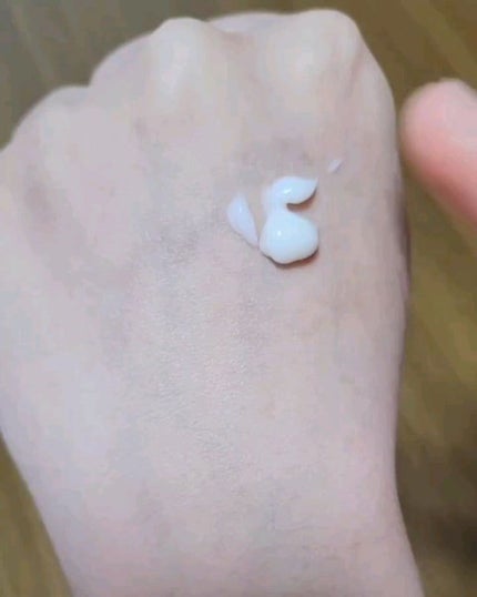 クリアバウンスクリーム /BENEFIQUE/フェイスクリームを使ったクチコミ(2枚目)