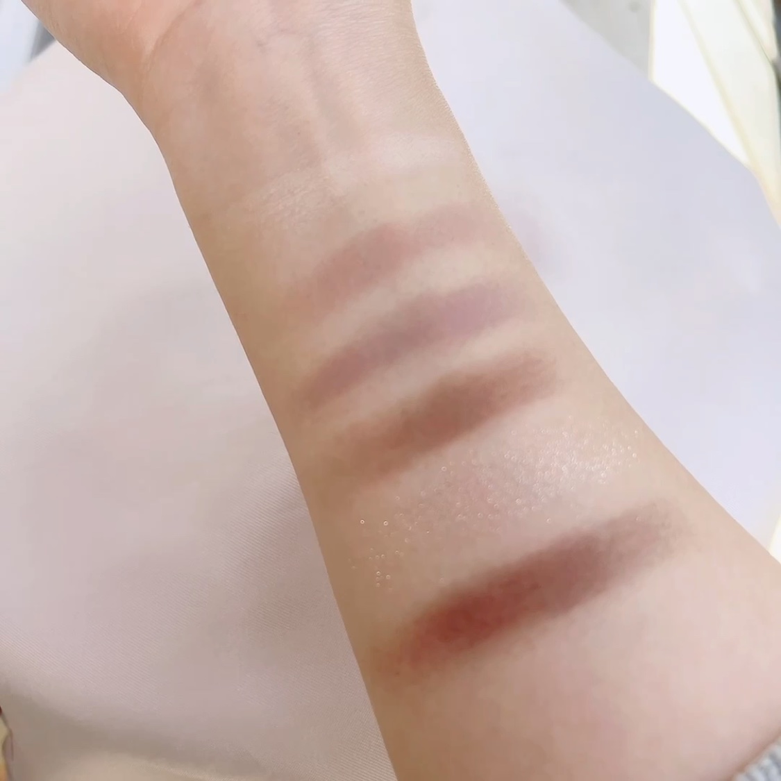 OO!LONG シフォンタイムズアイ/LEEMEMBER/アイシャドウパレットの動画クチコミ2つ目