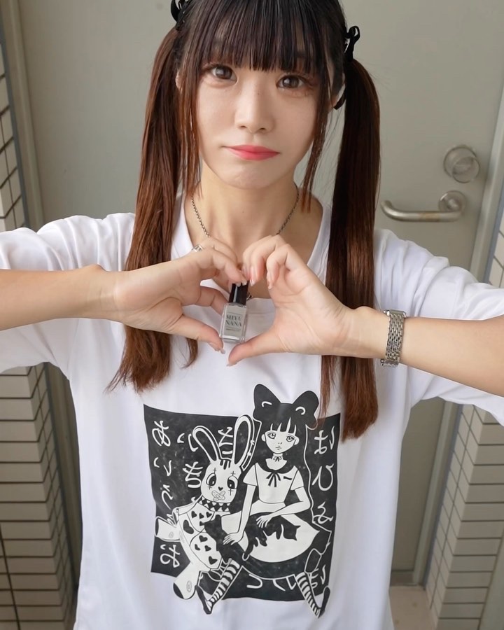 ナチュラルウォーターネイル/MIYUNANA/マニキュアを使ったクチコミ（2枚目）