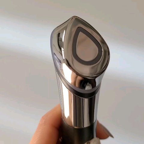 AGE-Rスキンブースターショット/MEDICUBE/美顔器・マッサージを使ったクチコミ（3枚目）