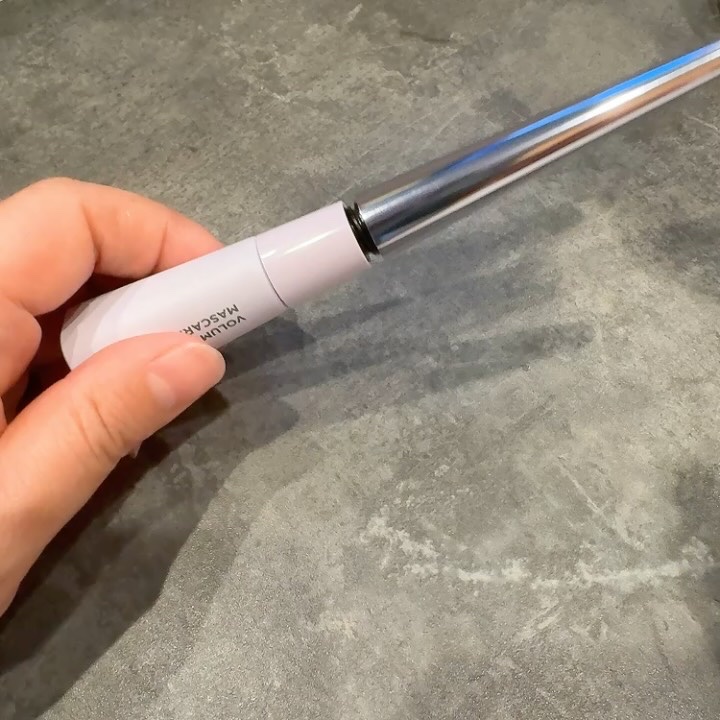 NEOGEN Extra Volumecurl Metal Maxicaraのクチコミ「NEOGEN
ボリュームメタルマスカラ

韓国で人気の「エクストラボリュームカールメタルマスカ.....」（3枚目）