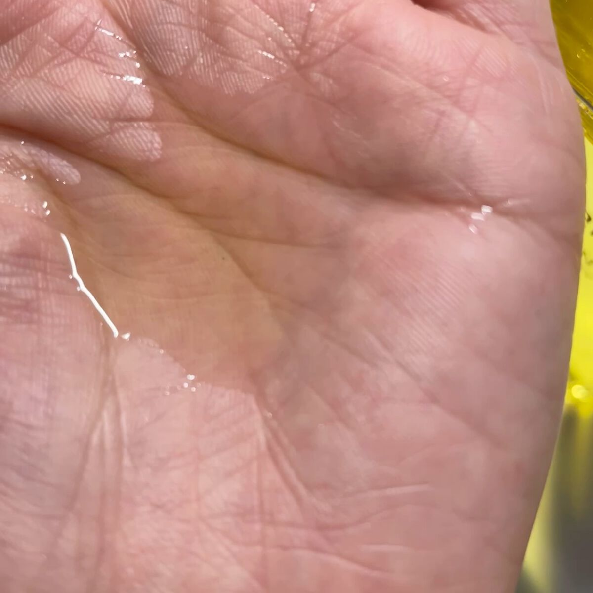 パリクイーンユイル キャロット ボディオイル /BUENO/ボディパウダーの動画クチコミ2つ目