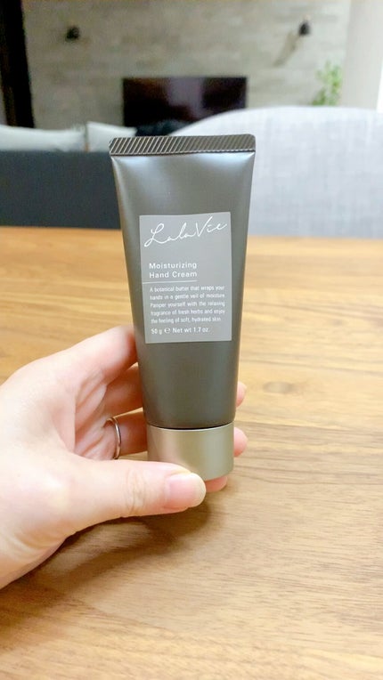 モイスチュアライジング ハンドクリーム/Lala Vie/ハンドクリームの人気ショート動画