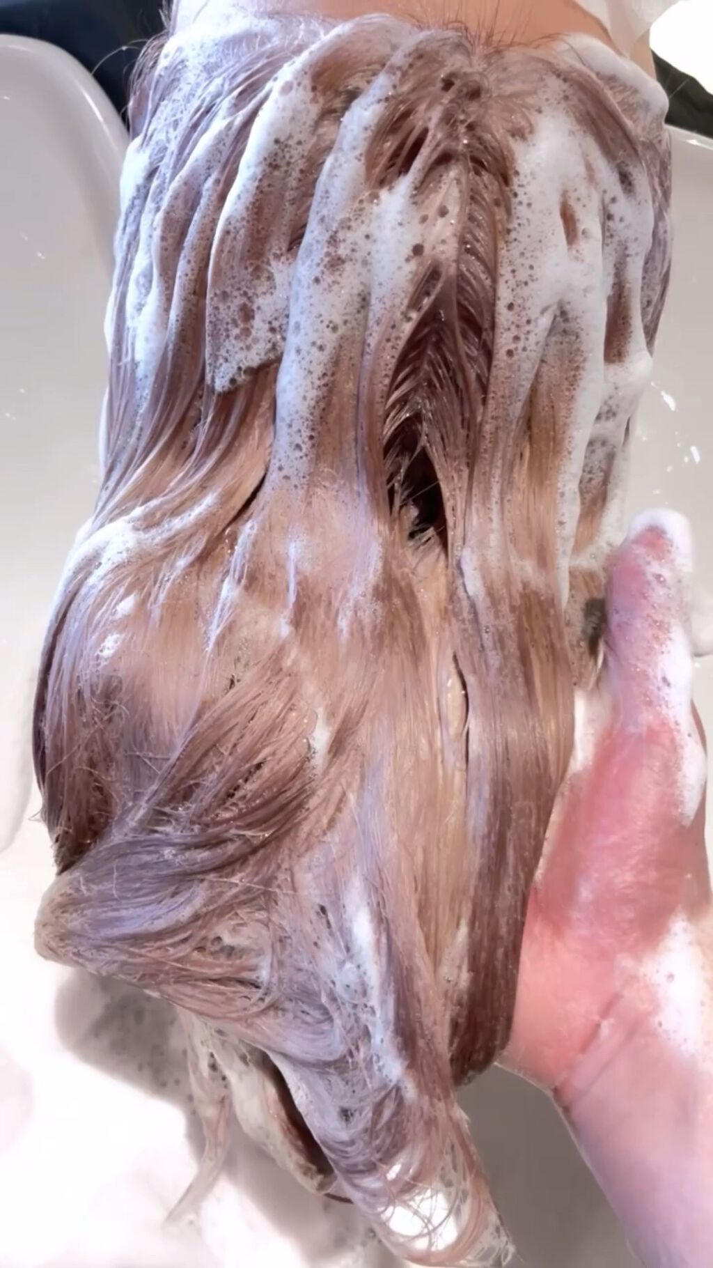 エルジューダ メロウセラム/エルジューダ/ヘアオイルの人気ショート動画