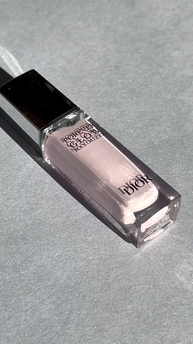 ディオールスキン フォーエヴァー グロウ マキシマイザー/Dior/ハイライトを使ったクチコミ（1枚目）