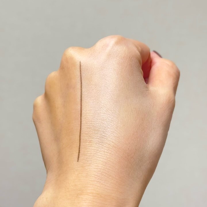 セカンドスキンエアリーパウダー/hince/プレストパウダーの動画クチコミ3つ目