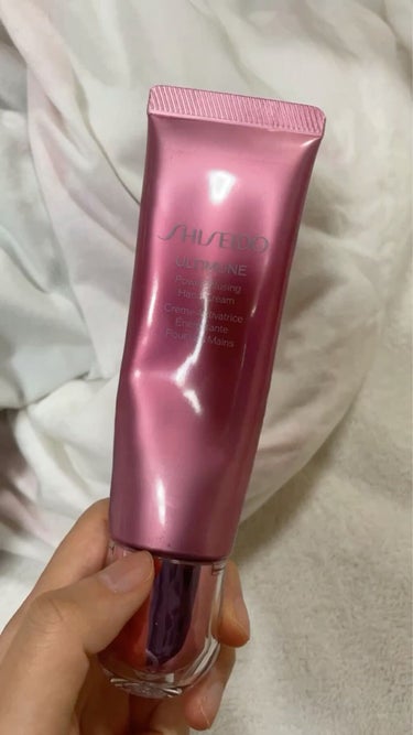 SHISEIDO
アルティミューン パワライジング ハンドクリーム

ピンク色の可愛いクリームで
伸びが良くて
ベタベタしない✨

匂いもフローラルかと思いきや
どっちかというと爽やか系なので
いつでも