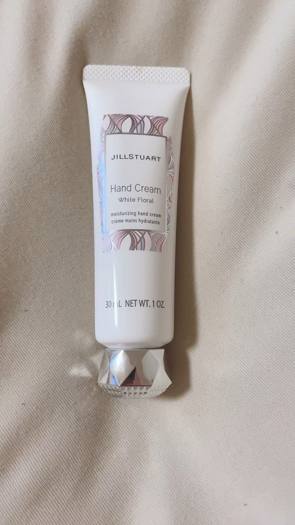 ジルスチュアート ハンドクリーム ホワイトフローラル/JILL STUART/ハンドクリームを使ったクチコミ（1枚目）