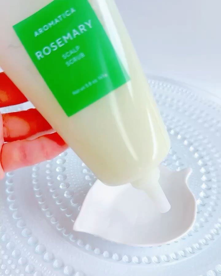 ローズマリー スカルプ スクラブ/AROMATICA/ヘッドスクラブを使ったクチコミ（3枚目）