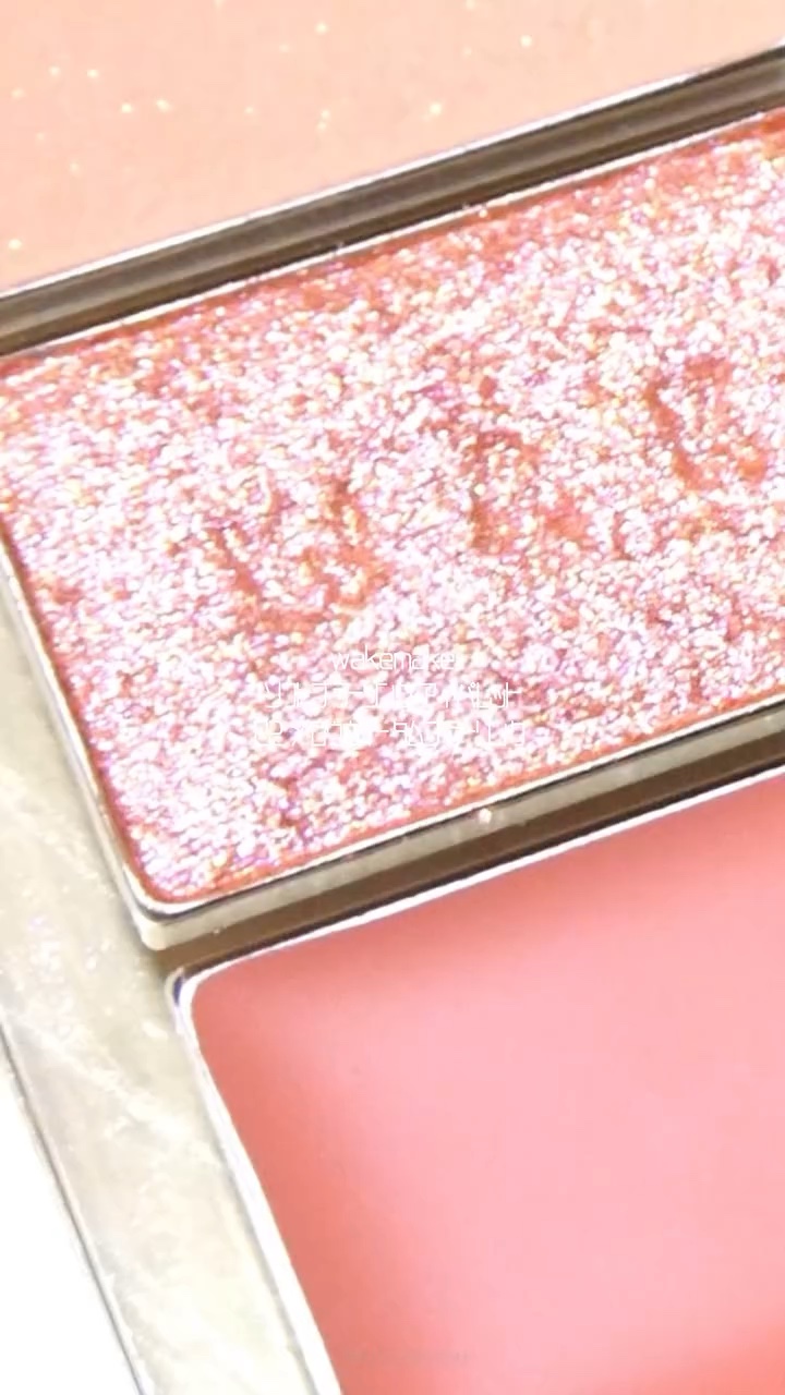 ソフトブラーリングアイパレット/wakemake/アイシャドウパレットを使ったクチコミ（1枚目）