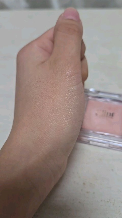 ビディボブ ハイライター/Glint/パウダーハイライトを使ったクチコミ（3枚目）