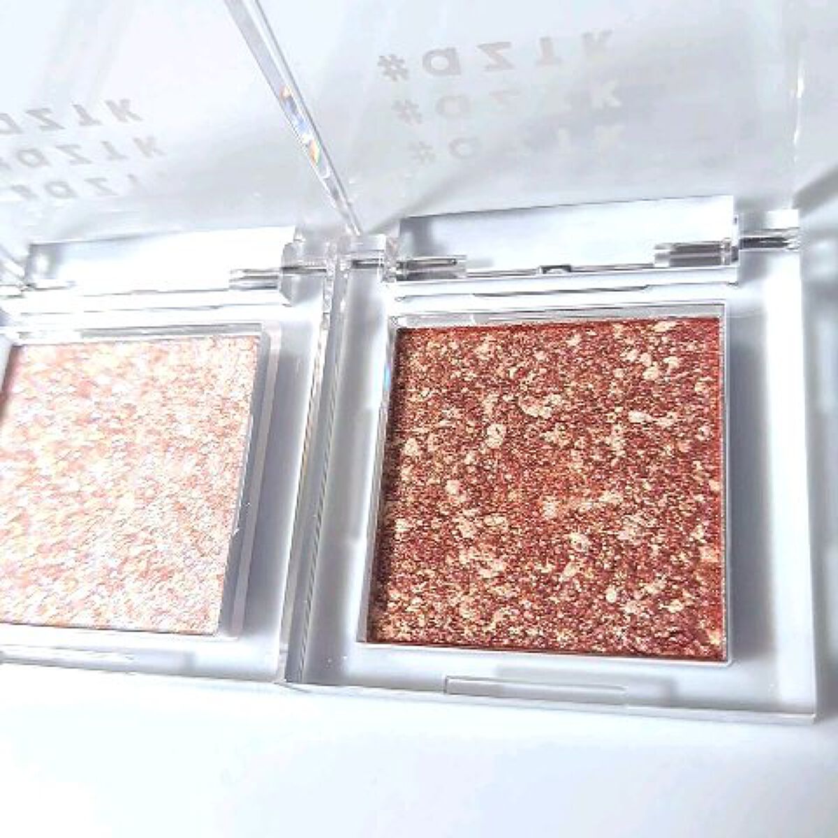 シングルアイシャドウ/aZTK/単色アイシャドウを使ったクチコミ（2枚目）