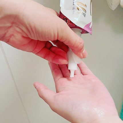 ザ ボディ ぬれた肌に使うボディ乳液 エアリーブーケの香り/ビオレu/ボディミルクを使ったクチコミ(4枚目)