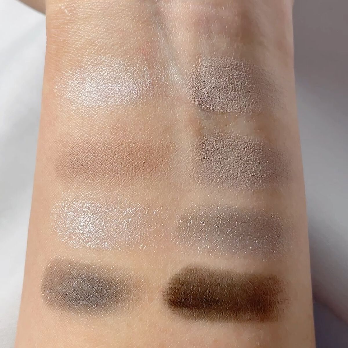 パフォーマンスアイ8Xパレット/moonshot/アイシャドウパレットの動画クチコミ1つ目