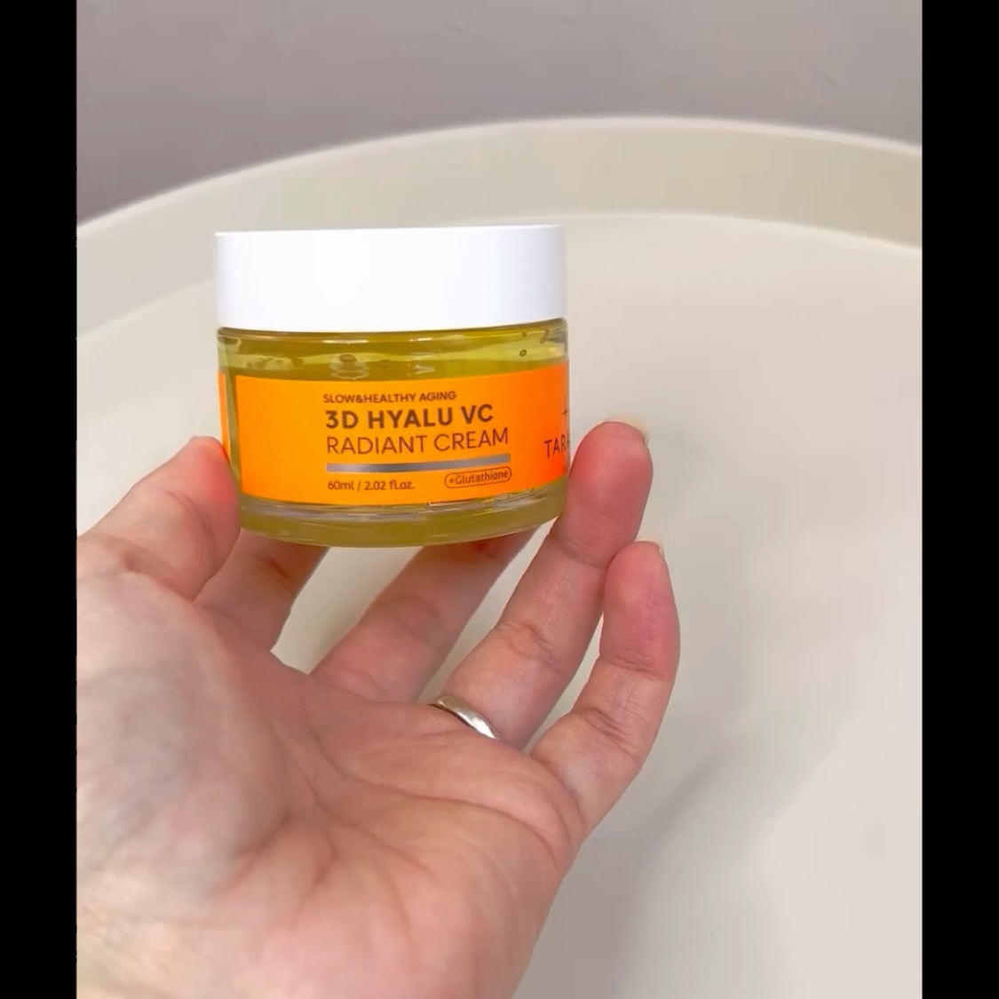 3DヒアルVC カプセルトナー/TARAJU/化粧水の動画クチコミ3つ目