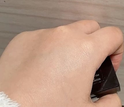 シークレット ブラーリング パウダー フォー アンダー アイズ/ローラ メルシエ/プレストパウダーを使ったクチコミ(3枚目)