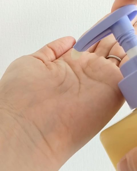 マグネシウムプラスエスシン ボディー かっさ マッサージ クリーム/b.clinicx/ボディクリームを使ったクチコミ（3枚目）