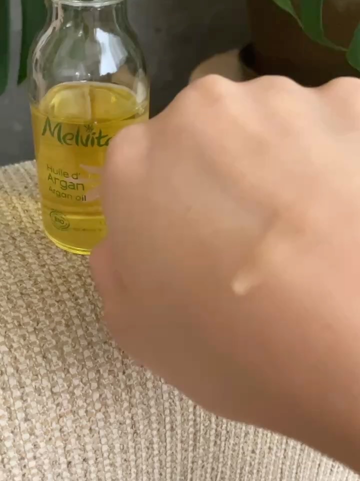 ビオオイル アルガンオイル/Melvita/フェイスオイルを使ったクチコミ（2枚目）