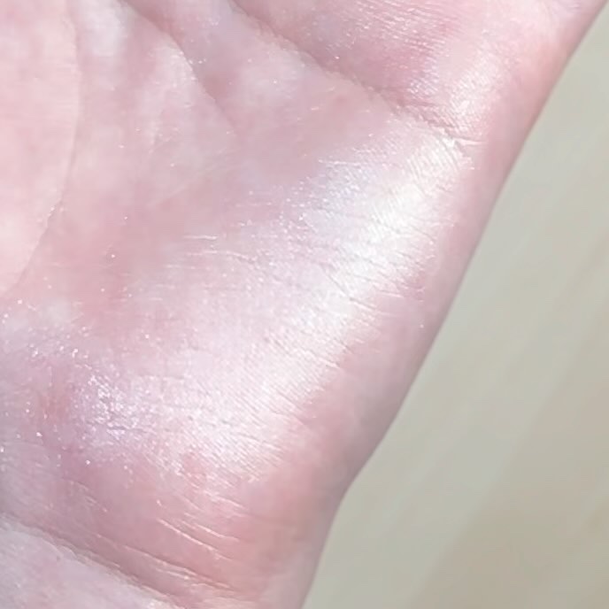 ル・レオスールデクラ /クレ・ド・ポー ボーテ/パウダーハイライトを使ったクチコミ（3枚目）