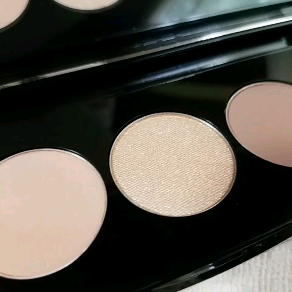 ヌード アイシャドウ パレット/BOBBI BROWN/アイシャドウパレットの動画クチコミ4つ目
